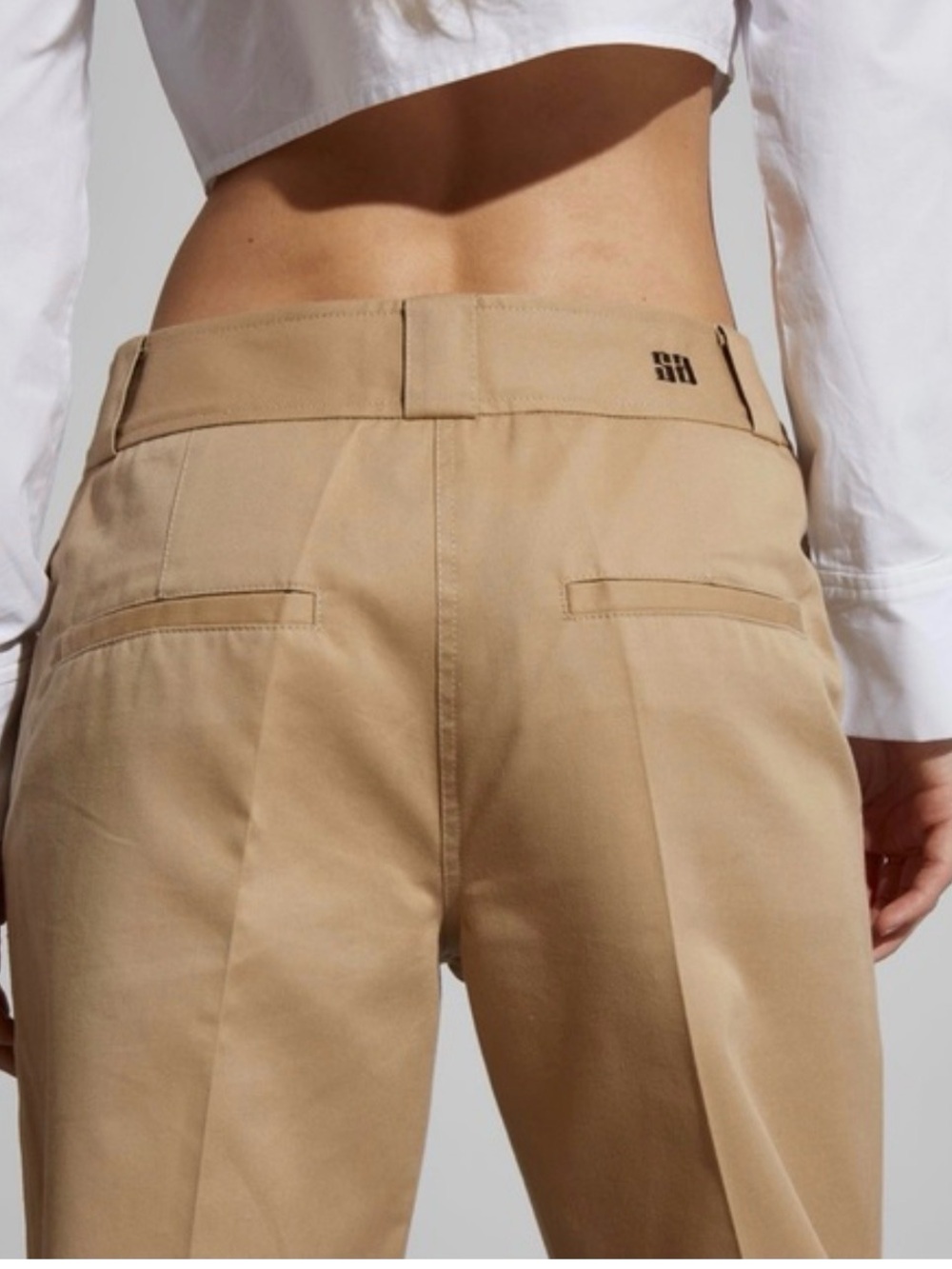 SaintArt Nessa women’s stunning mid rise Pant in Khaki NWT